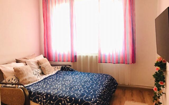 Vintage Apartment