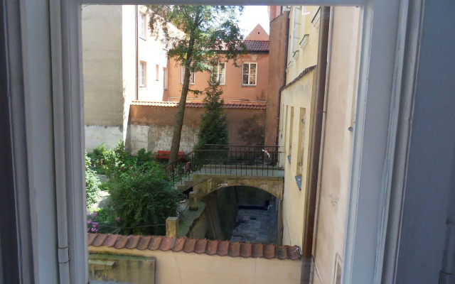 Design City Old Town - Celna Apartment