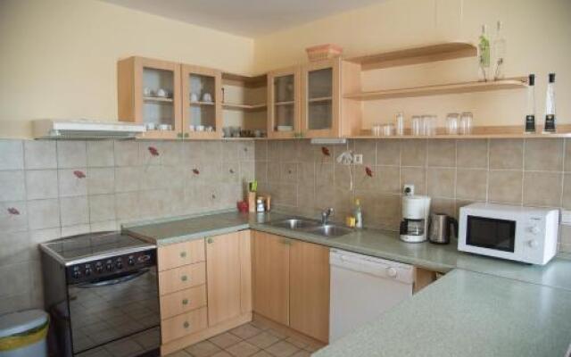 Apartments Jela