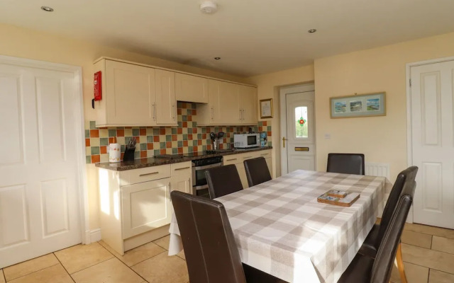 Sunshine Cottage