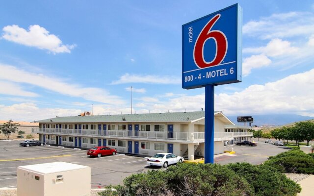 Motel 6 Albuquerque; Nm - Midtown
