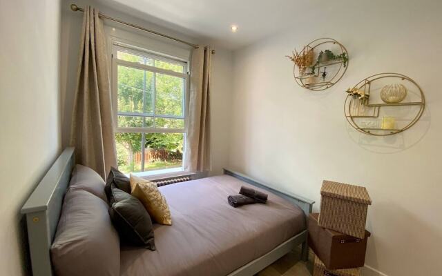 Apartment in Stepney Green
