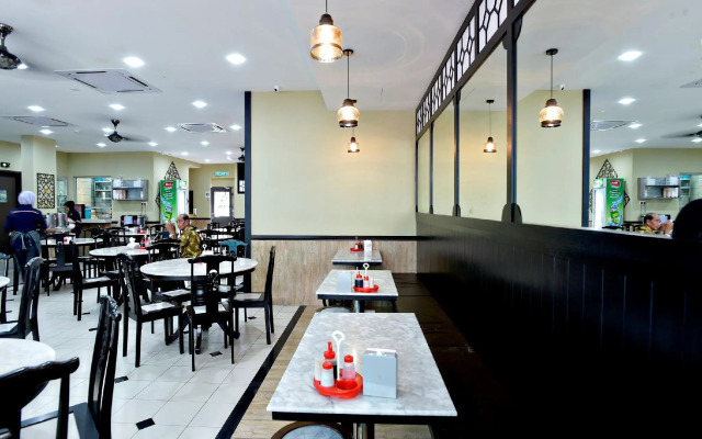 Pantai Inn