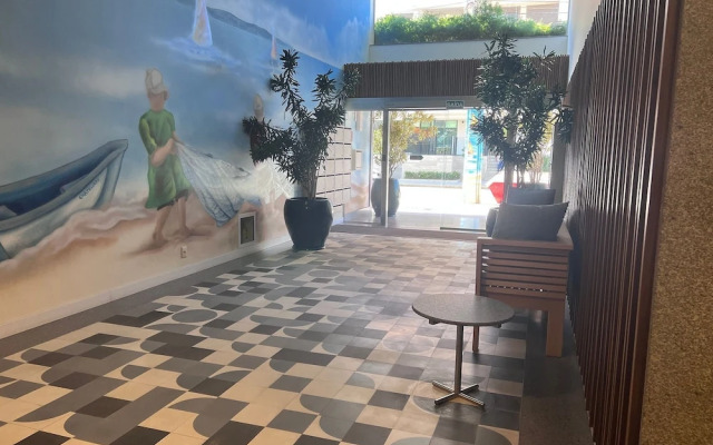 Modern duplex w/jacuzzi 240m beach JRR410