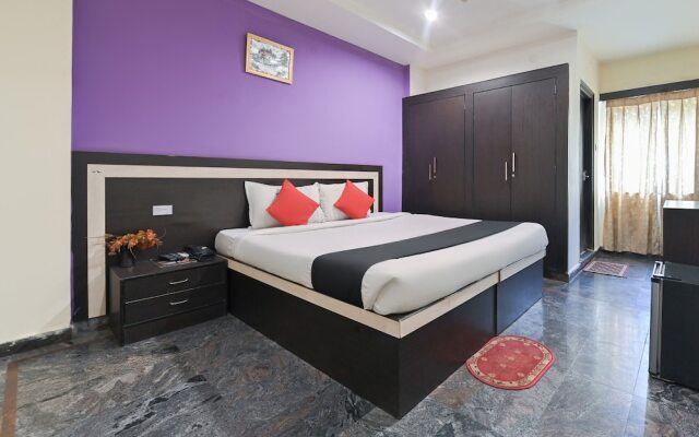 Capital O 36115 Royal Grand Inn