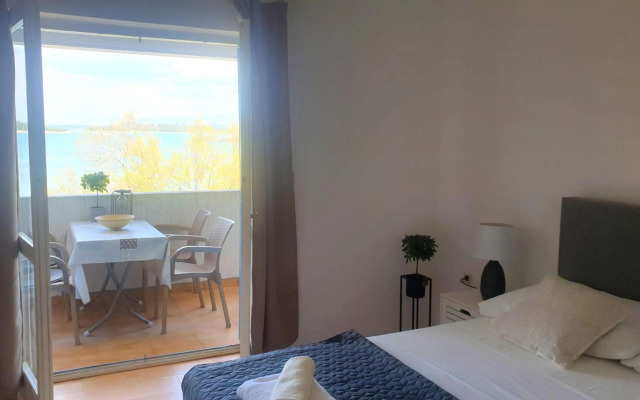 Seaside Murter Apartments