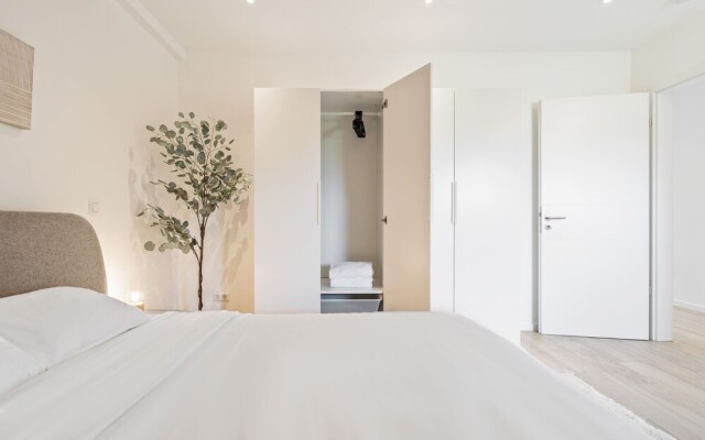 Stylish 2BR Getaway in Bivange Roeser
