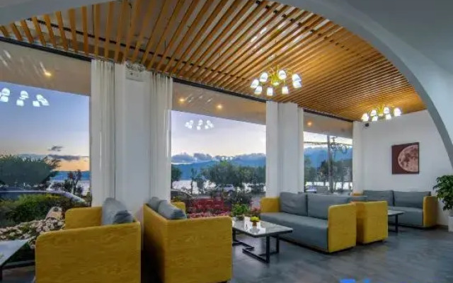 Dali erhai Sixiang Qingyi Seaview Inn