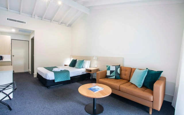 Avoca Beach Hotel