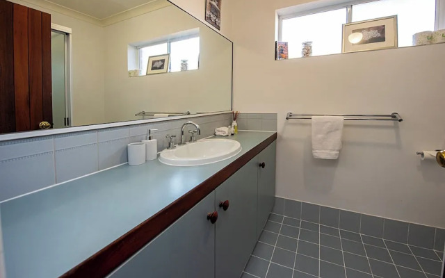 A Fairy Wren Cottage