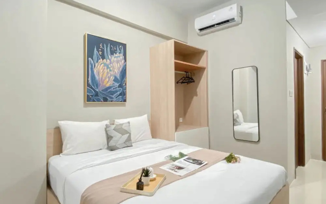 Minimalistic Designed Studio Apartment At Royal Sentul Park – Guest Rooms – Kadumangu