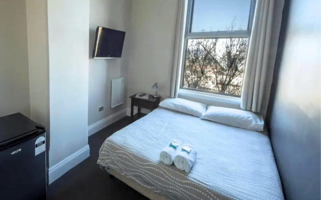 Six Degrees Boutique Hotel
