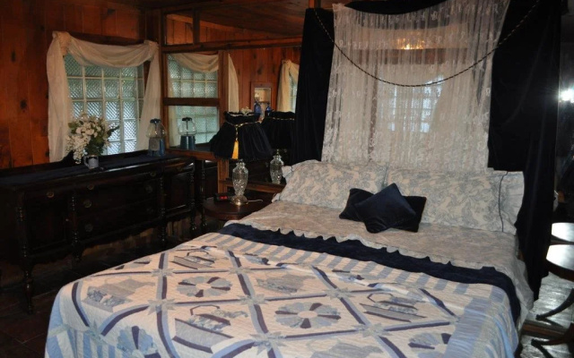 Pine Rose Inn