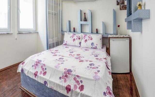 Risus Otel