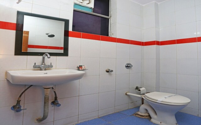 OYO 10788 Hotel Harisons Continental