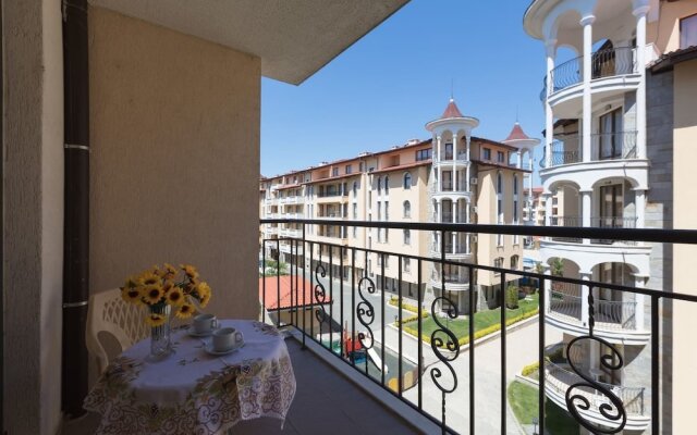 One Bedroom Apartment with Balcony