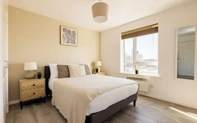 2 Bedrooms Apartment in Wembley