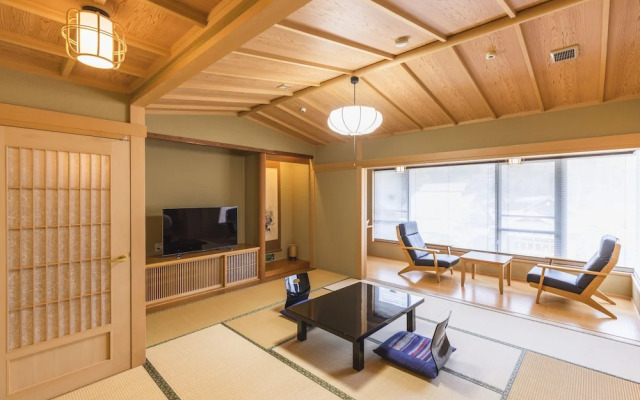 Tsuta Onsen