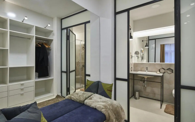 ORANGEHOMES Unique design 3 bathrooms flat