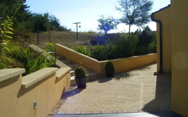 Studio in Sarlat-la-canéda, With Shared Pool, Furnished Garden and Wifi
