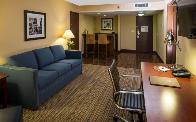 DoubleTree by Hilton Pittsburgh - Cranberry