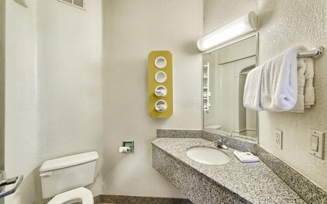 Motel 6 Mission, TX