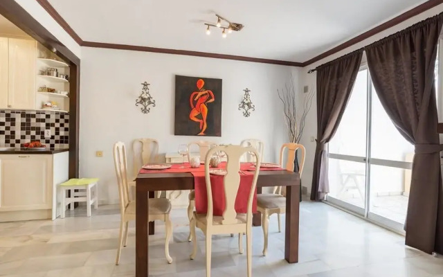 MalagaSuite Beautiful Village Calahonda