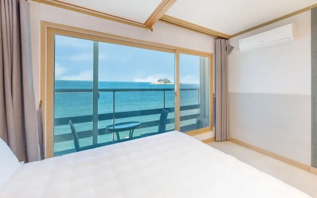 Sokcho Bird Island Pension