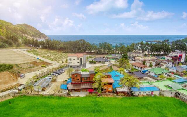 Samcheok Badapoongkyeong Pension