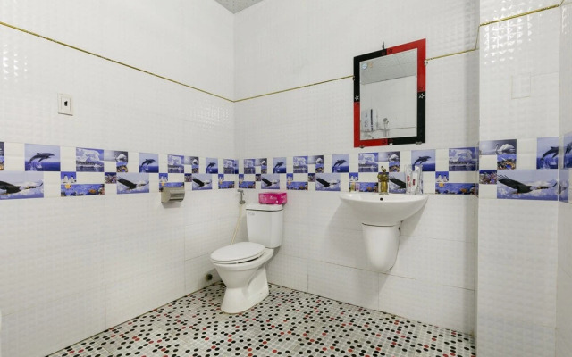 OYO 486 Nhat Nhat Hotel