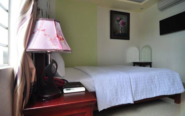 Red Rose Mallow Hotel