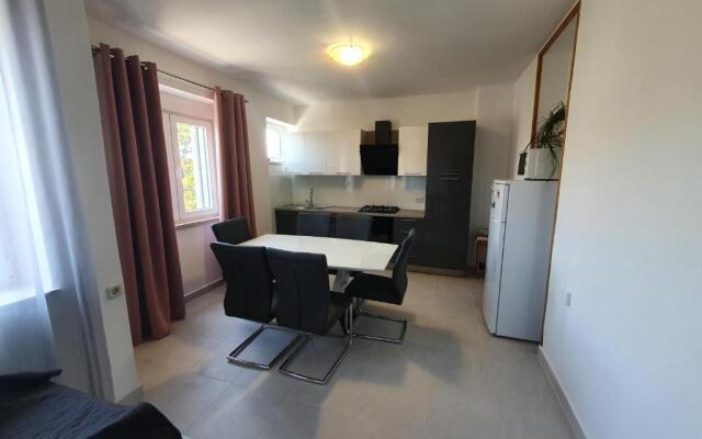 Apartment Ivica