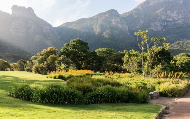 Romantic Beachfront Bachelor
