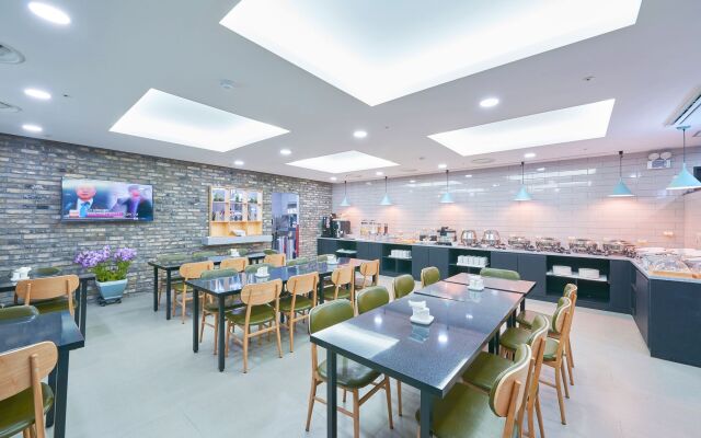 Hound Hotel Sangmu