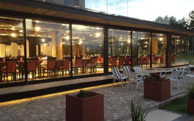 San Miguel Plaza Hotel