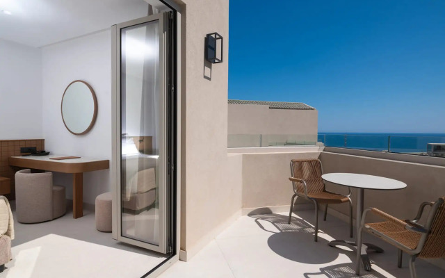 Galaxy Suites Boutique Resort