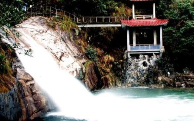 Huangshan Feicuiju Inn