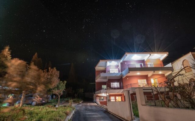 Lykoporia Beach Apartments
