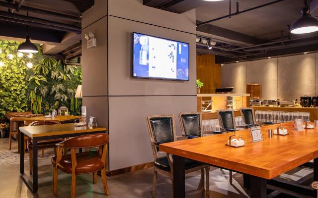 James Joyce Coffetel·Beibu Gulf