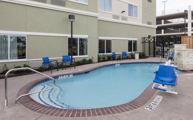 Courtyard by Marriott Dallas Plano/Richardson