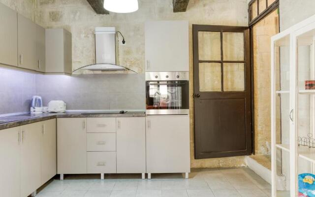 VLT214- Valletta 2 Bedroom Townhouse
