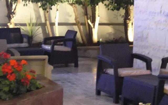 Renad Hotel