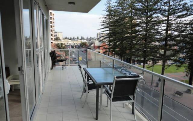 Glenelg Beachside Apartments