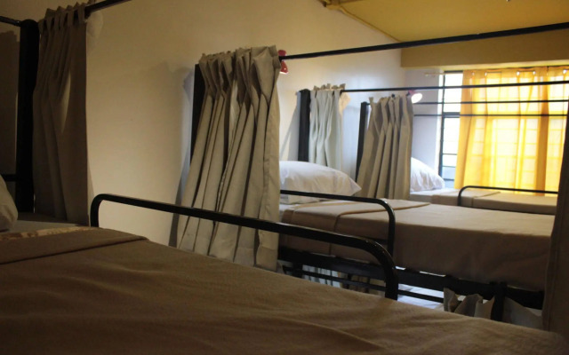 BGC Hostel And Dorm - QC