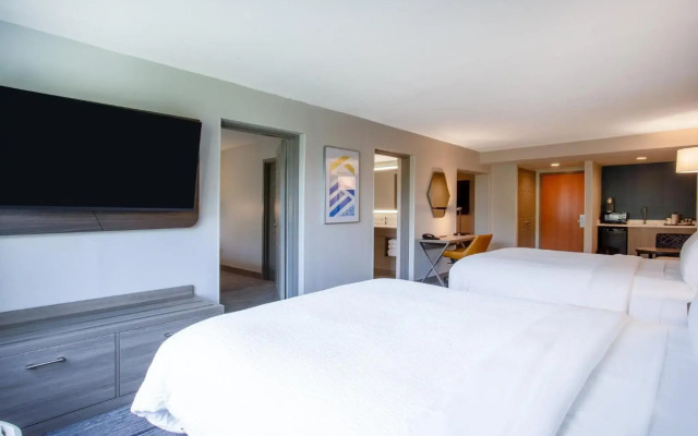 Holiday Inn Express & Suites Bradenton East-Lakewood Ranch by IHG