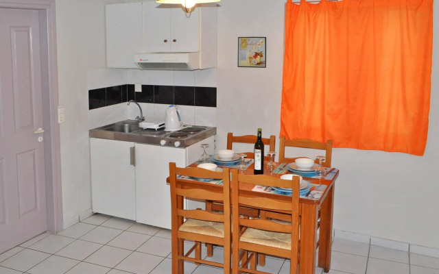 Greta Apartments