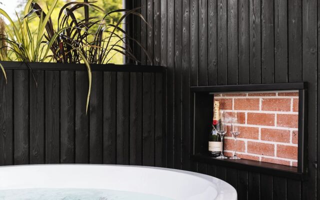 The Cliffe at the Quay