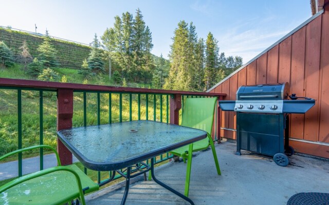 CENTRALLY Located 3-Br Home | TRUE Ski In/Out | FREE access to Pools & Hot Tubs