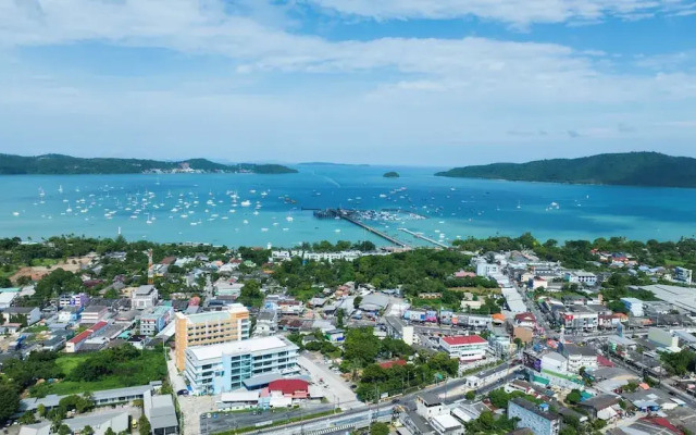 Boutique Comfort 1BR T2-410