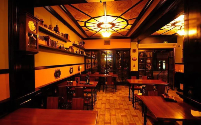 Lavric Bistro Pension